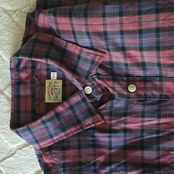 Faherty Mens Medium Movement Shirt - Picture 2 of 3